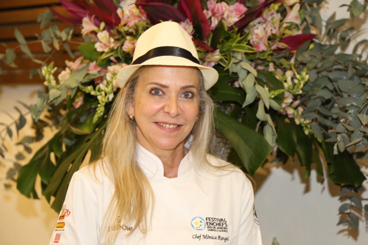 Profissionais da gastronomia em evento de grande porte